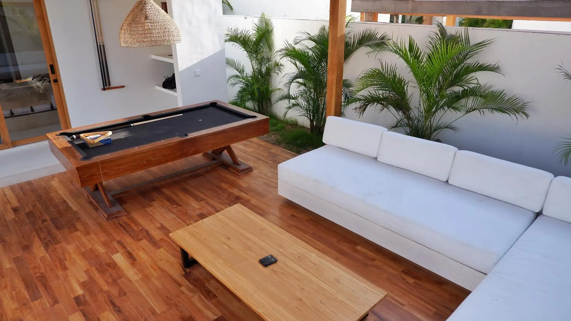 Barong Bingin Villa Uluwatu  Indonesia