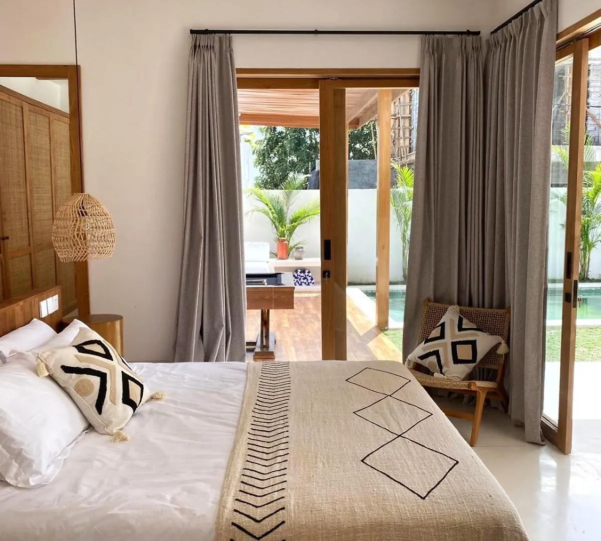 Barong Bingin Villa Uluwatu  Indonesia